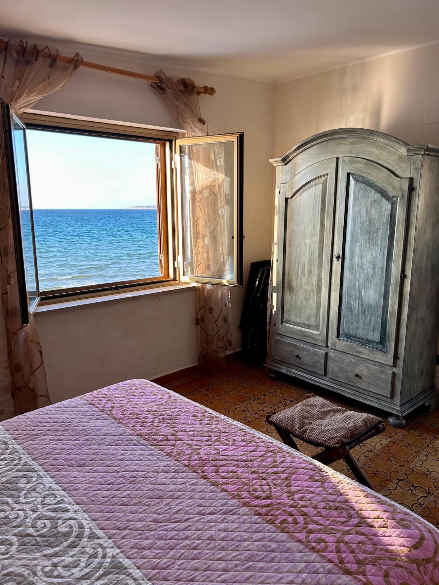 Casa Vacanza Barbera - In Riva Al Mare Villa Trappeto  Exterior photo